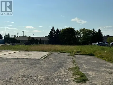 1032 Goderich Street Saugeen Shores ON N0H 2C2