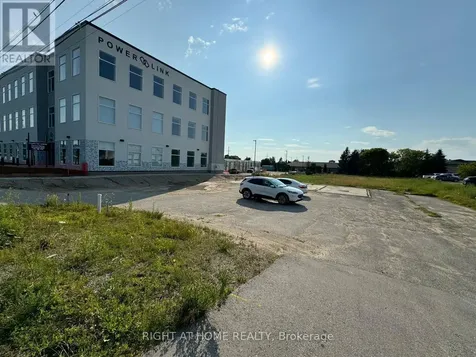1032 Goderich Street Saugeen Shores ON N0H 2C2