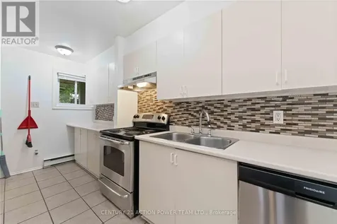 1006 Tanguay Court Ottawa ON K2L 3X5