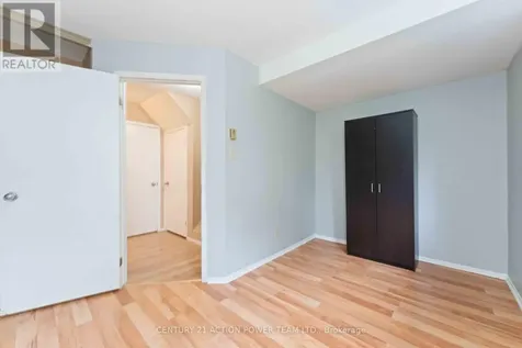 1006 Tanguay Court Ottawa ON K2L 3X5