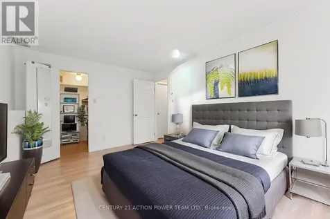1006 Tanguay Court Ottawa ON K2L 3X5