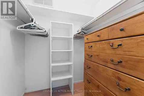 1006 Tanguay Court Ottawa ON K2L 3X5