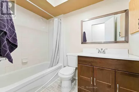 1006 Tanguay Court Ottawa ON K2L 3X5