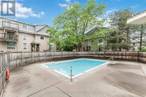 1006 Tanguay Court Ottawa ON K2L 3X5