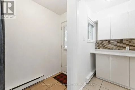 1006 Tanguay Court Ottawa ON K2L 3X5
