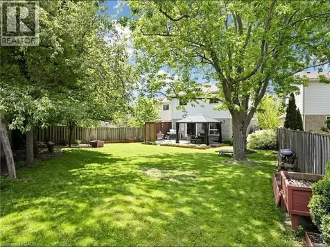 2409 Paula Court Burlington ON L7P 4M1