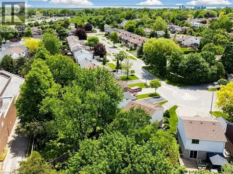 2409 Paula Court Burlington ON L7P 4M1