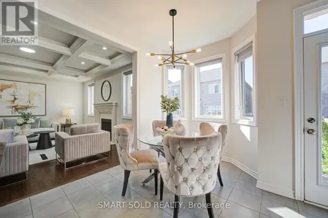 38 Crockart Lane Aurora ON L3X 1V9