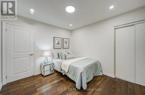 38 Crockart Lane Aurora ON L3X 1V9