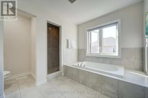 38 Crockart Lane Aurora ON L3X 1V9