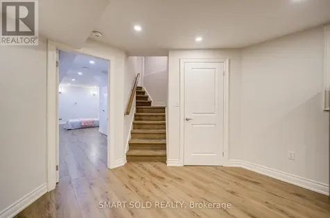 38 Crockart Lane Aurora ON L3X 1V9