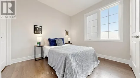 347 Berczy Green Drive Markham ON L6C 3S7