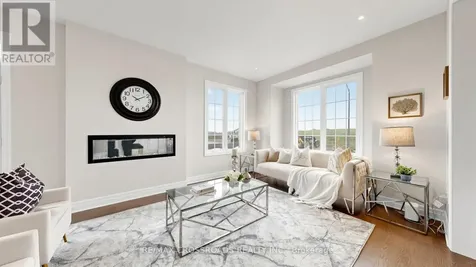 347 Berczy Green Drive Markham ON L6C 3S7