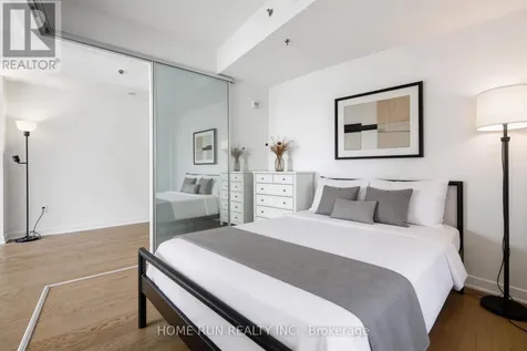 199 Slater Street Ottawa ON K1P 0C8