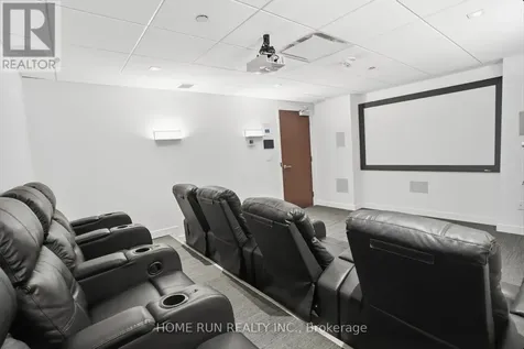199 Slater Street Ottawa ON K1P 0C8