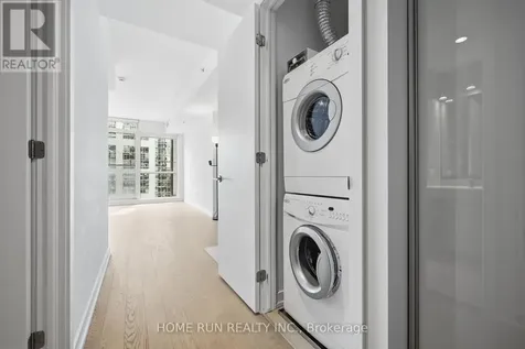 199 Slater Street Ottawa ON K1P 0C8