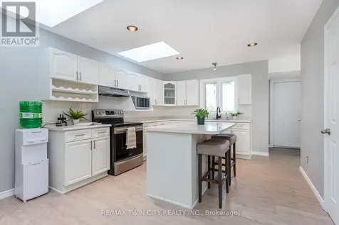 31 Windermere Court Kitchener ON N2N 2W3
