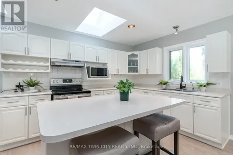 31 Windermere Court Kitchener ON N2N 2W3