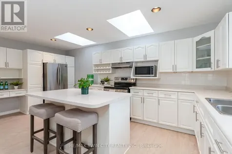 31 Windermere Court Kitchener ON N2N 2W3