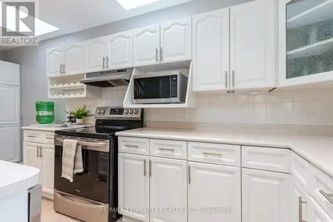 31 Windermere Court Kitchener ON N2N 2W3