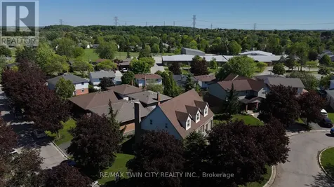 31 Windermere Court Kitchener ON N2N 2W3