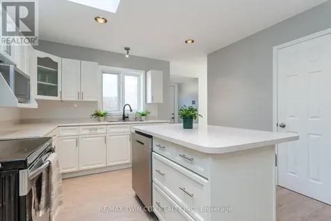 31 Windermere Court Kitchener ON N2N 2W3