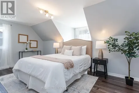 31 Windermere Court Kitchener ON N2N 2W3