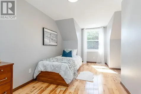 31 Windermere Court Kitchener ON N2N 2W3