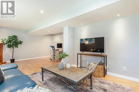 31 Windermere Court Kitchener ON N2N 2W3