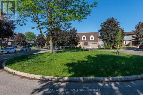 31 Windermere Court Kitchener ON N2N 2W3