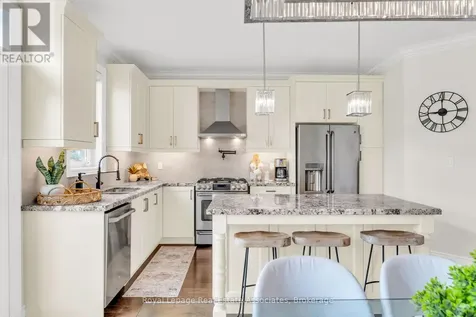 17 Mitchell Crescent Mono ON L9W 6W6