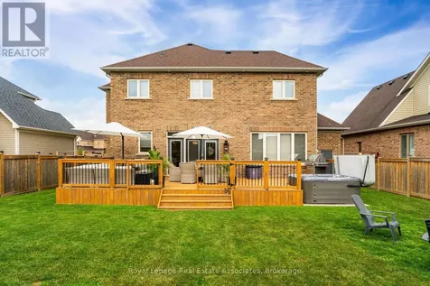 17 Mitchell Crescent Mono ON L9W 6W6