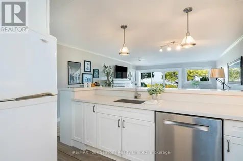 44 Trott Boulevard Collingwood ON L9Y 5B7