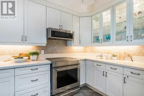44 Trott Boulevard Collingwood ON L9Y 5B7
