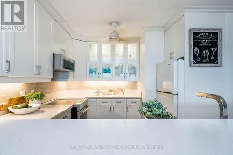 44 Trott Boulevard Collingwood ON L9Y 5B7