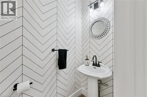 52 Stirling Macgregor Drive Cambridge ON N1S 4N5