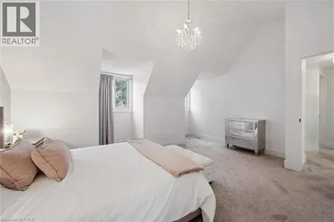 52 Stirling Macgregor Drive Cambridge ON N1S 4N5