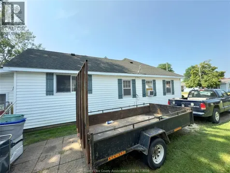 83 Victoria Avenue Kingsville ON N9Y 1T2