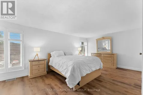 890 Cahill Drive West Ottawa ON K1V 9A4