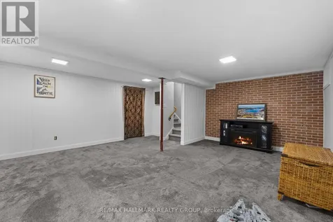 890 Cahill Drive West Ottawa ON K1V 9A4