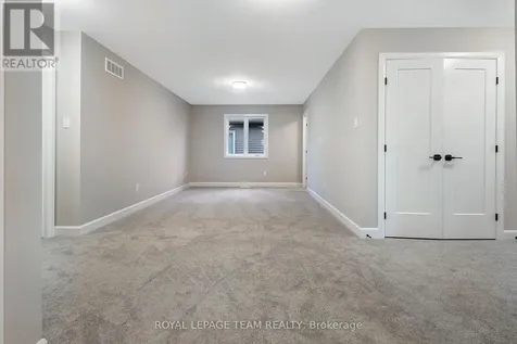 737 Gamble Drive Russell ON K4R 0G5