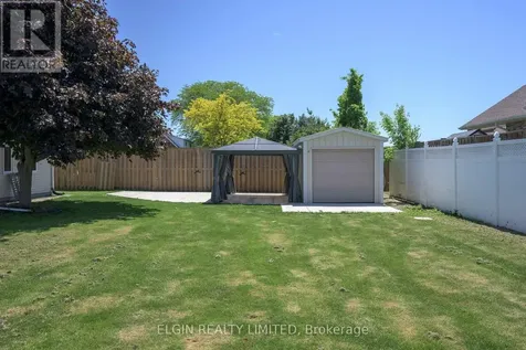 2 Lyndale Avenue Central Elgin ON N5R 1C4