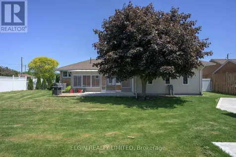 2 Lyndale Avenue Central Elgin ON N5R 1C4