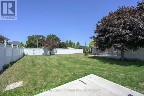 2 Lyndale Avenue Central Elgin ON N5R 1C4