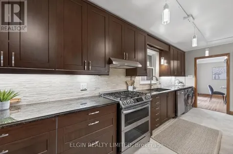 2 Lyndale Avenue Central Elgin ON N5R 1C4