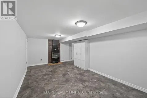 2 Lyndale Avenue Central Elgin ON N5R 1C4