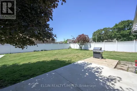 2 Lyndale Avenue Central Elgin ON N5R 1C4
