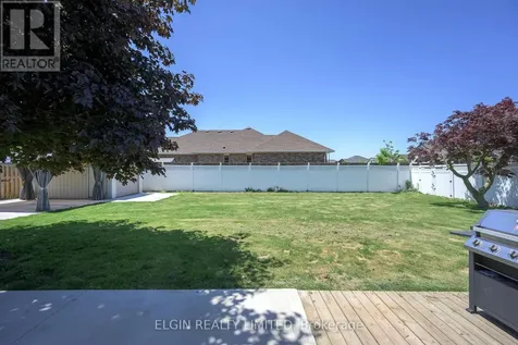 2 Lyndale Avenue Central Elgin ON N5R 1C4