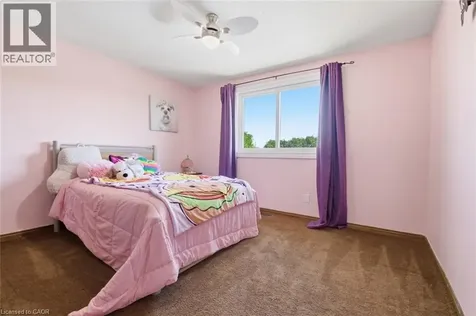 54 Merritt Crescent Grimsby ON L3M 5B7