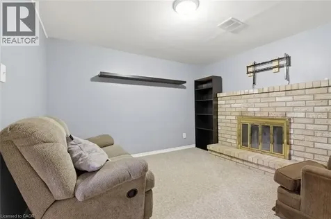 54 Merritt Crescent Grimsby ON L3M 5B7